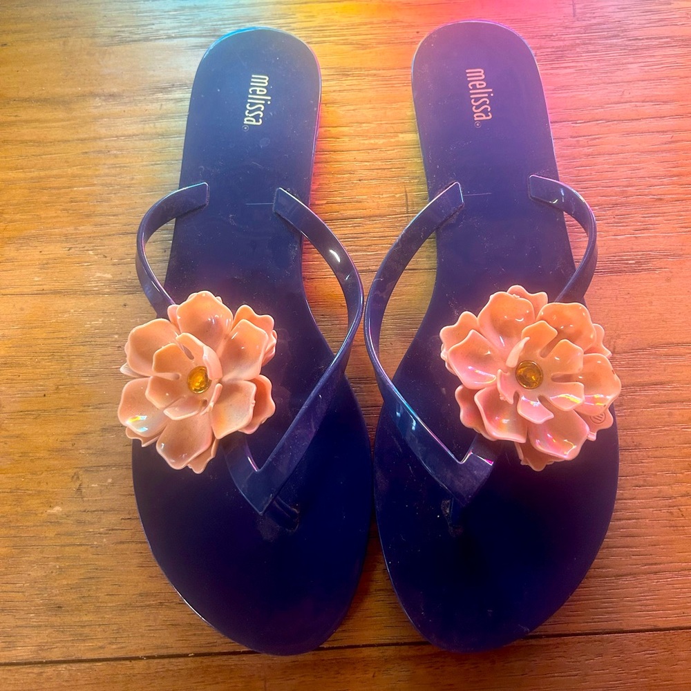 Melissa rubber floral thong